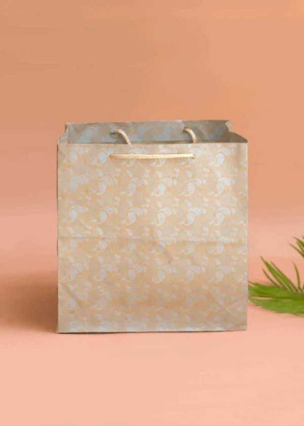 H04 09 (8"x8"x8") Kraft Gift Bag | Perfect for Medium Items, Books, Accessories, Cosmetic Sets, Small Planters and Thoughtful Gifts