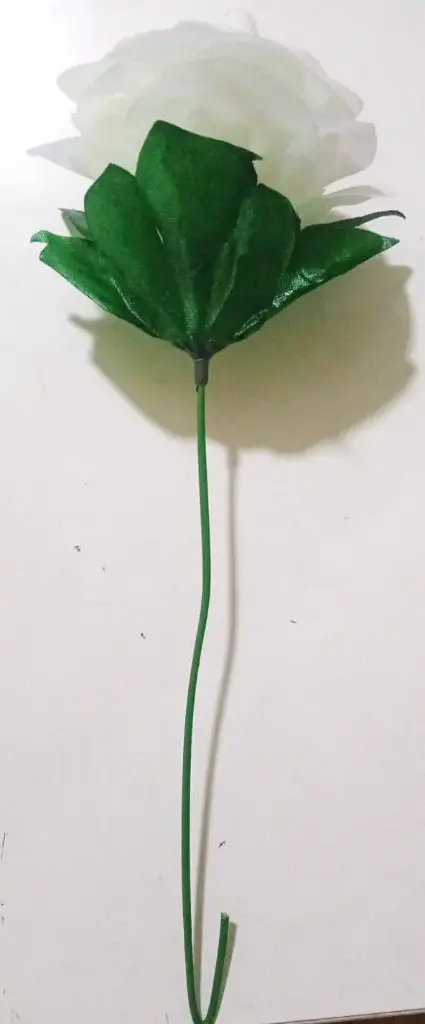 Flower Medium | Medium Artificial Blossom Stem | Decorative Flower Pick for Gift Boxes