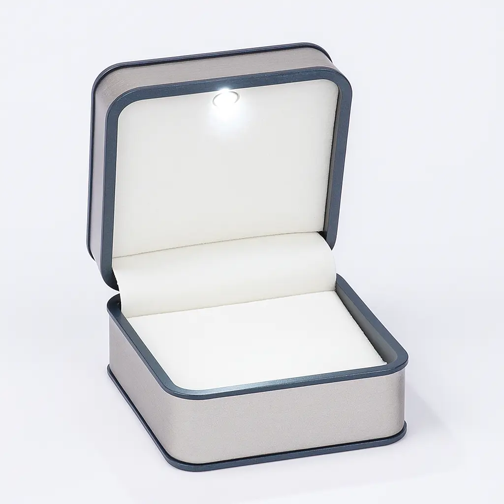 [BJ08LBOX001] BJ 08 LBOX | Luxury Cream LED Light-Up Ring Box with Contrast Trim Accent