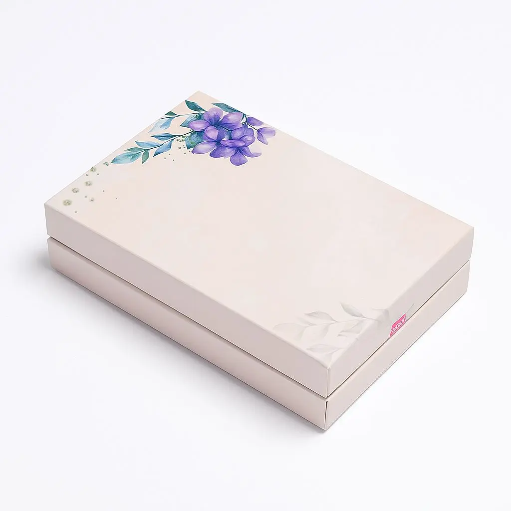 B51 04 (7.3"x7.3"x5.3" In) Watercolor Purple Floral Gift Box | Sweet Gift Box for 1/4kg